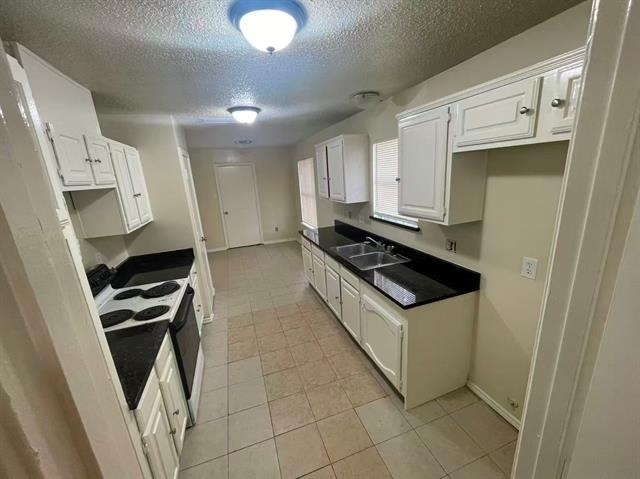 4520 Louisville Drive - Photo 3