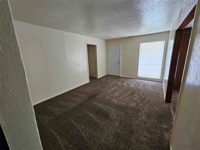 1621 E Park Boulevard - Photo 2