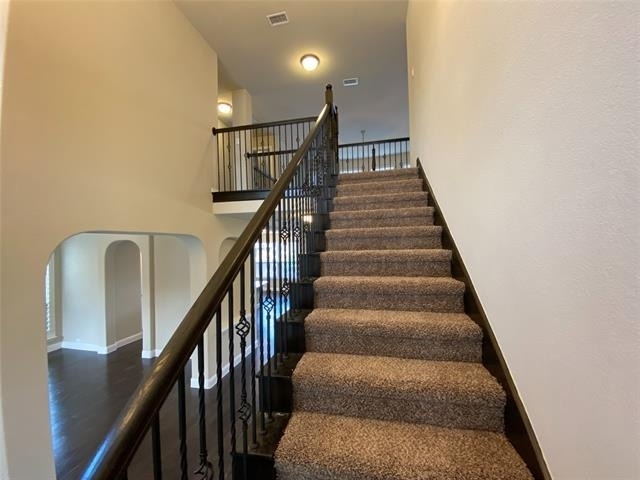 927 Bentley Drive - Photo 21