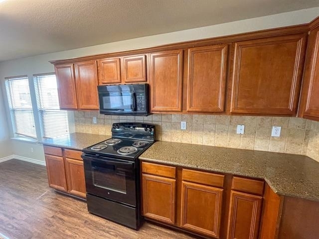 604 Trillium Lane - Photo 0