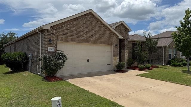2213 Heaton Street - Photo 3