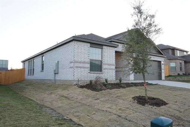 1823 Dahlia Way - Photo 2