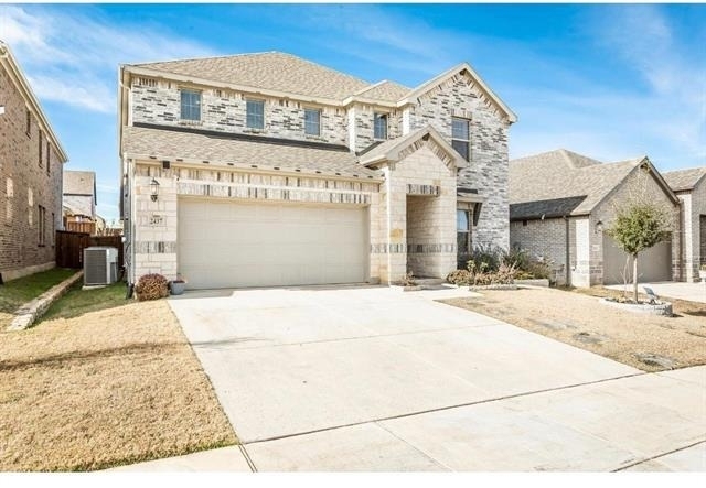 2437 Pinnacle Place - Photo 1