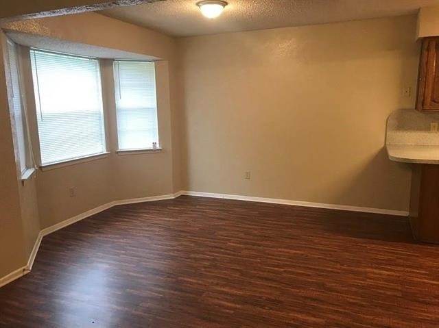 721 Lindenwood Drive - Photo 3