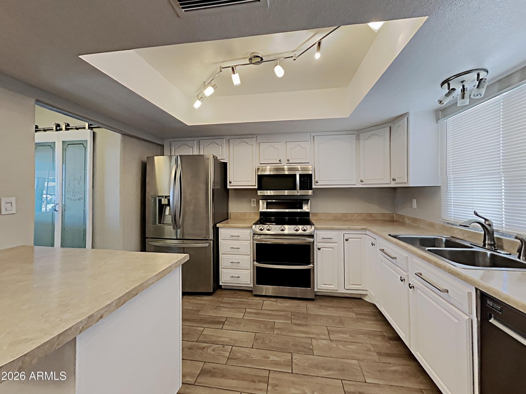 11823 N 49th Drive - Photo 1