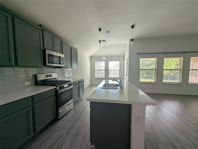 1740 Alamandine Avenue - Photo 5