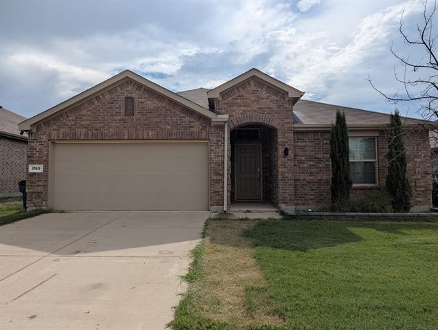 1740 Alamandine Avenue - Photo 0