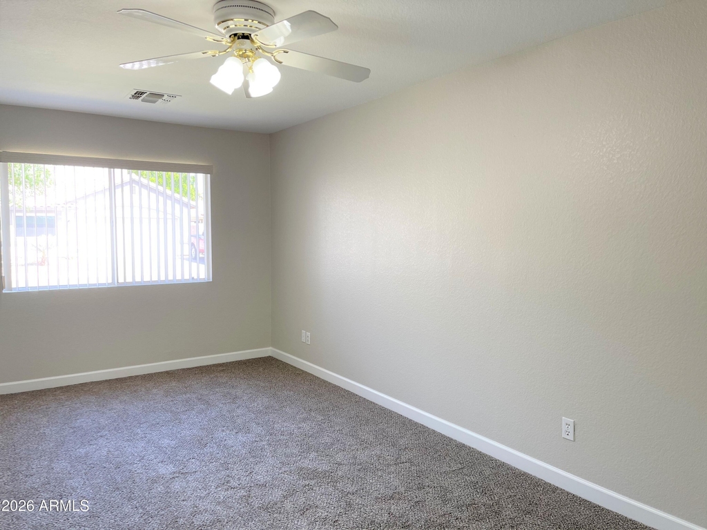 16247 W Jackson Street - Photo 13