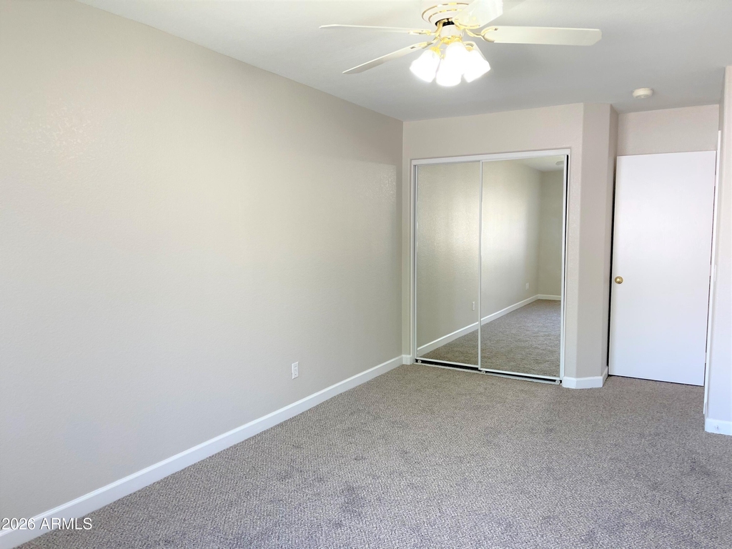 16247 W Jackson Street - Photo 15