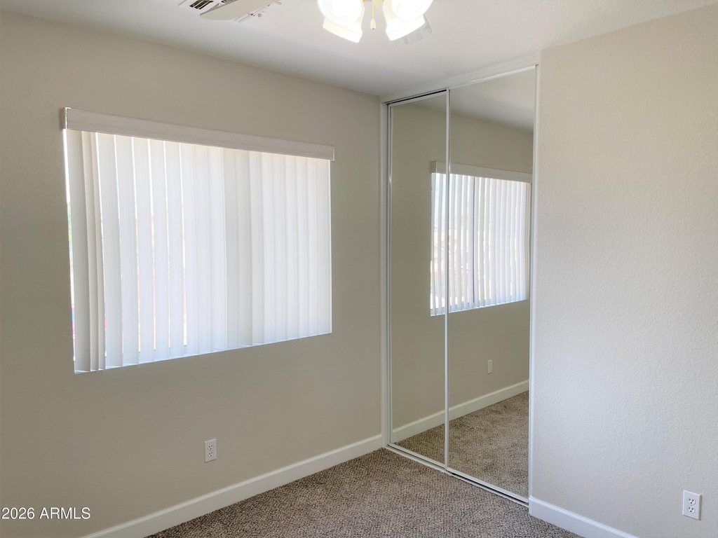16247 W Jackson Street - Photo 12