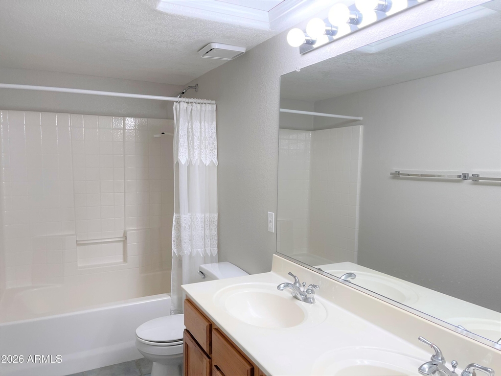 16247 W Jackson Street - Photo 19