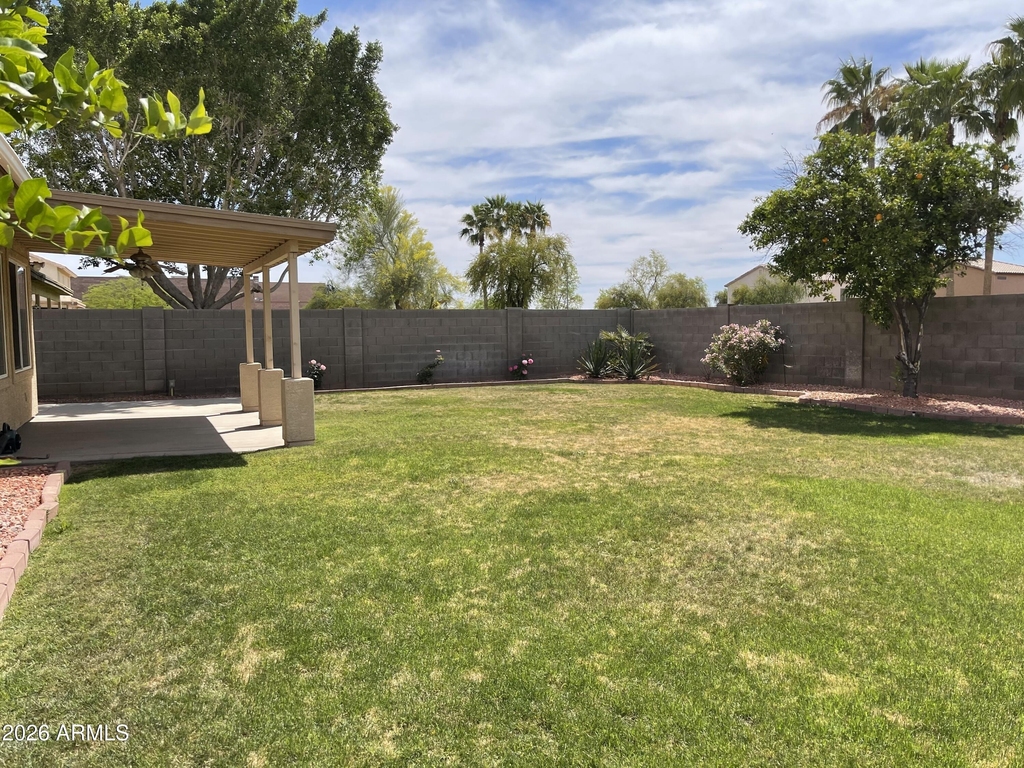 16247 W Jackson Street - Photo 22