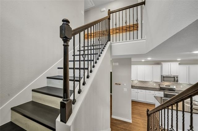 2817 Bellflower Drive - Photo 7