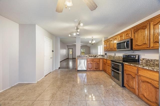 2701 Redwood Street - Photo 6