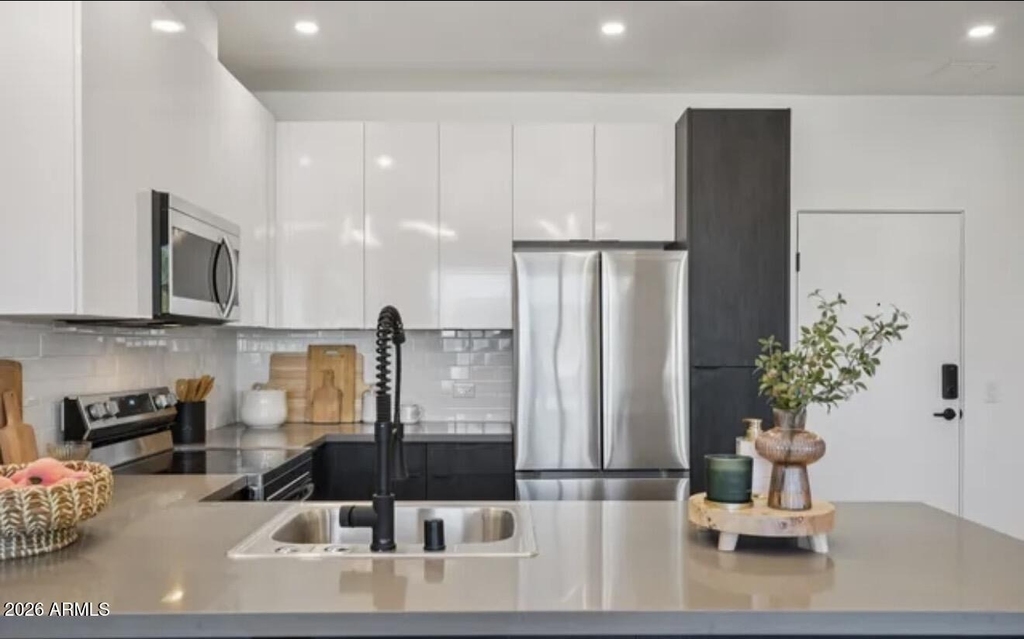 1030 N 1st Street - Photo 6