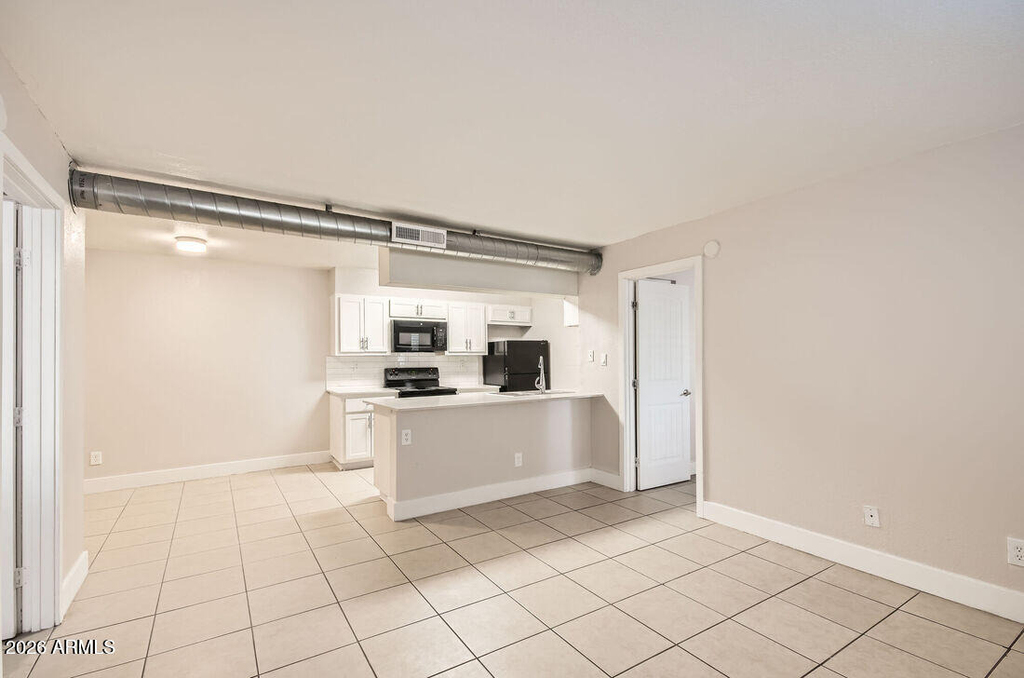 2524 W Glenrosa Avenue - Photo 1