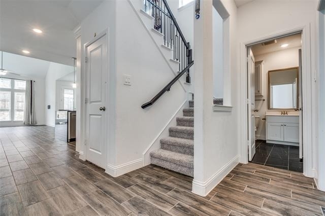 9448 Middle Ground Place - Photo 2