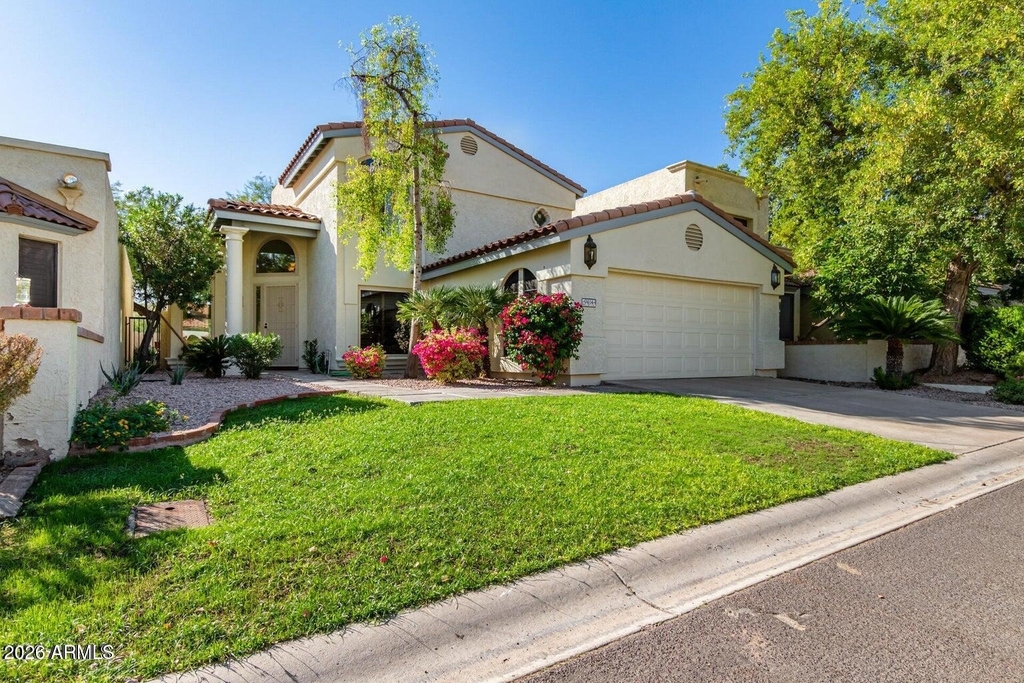 9414 S 51st Street - Photo 0