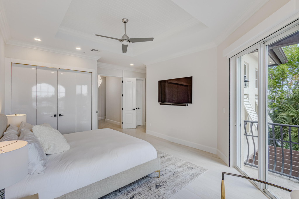 27 Marina Gardens Drive - Photo 46