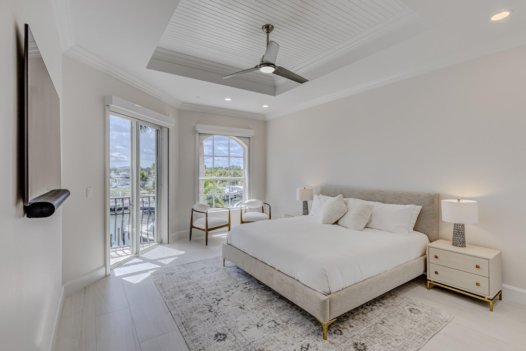 27 Marina Gardens Drive - Photo 47