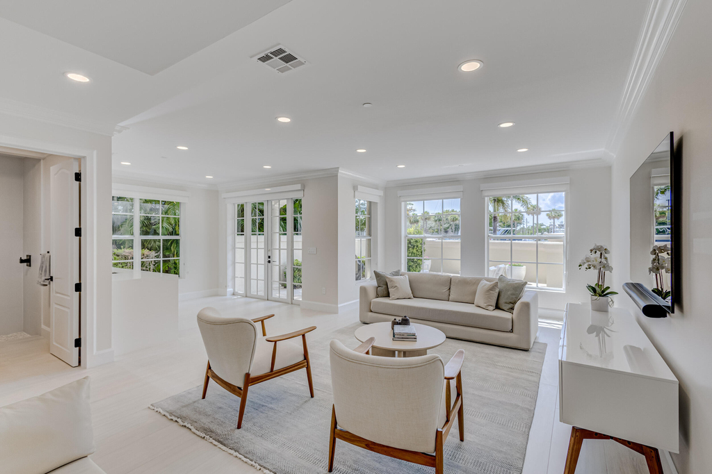 27 Marina Gardens Drive - Photo 9