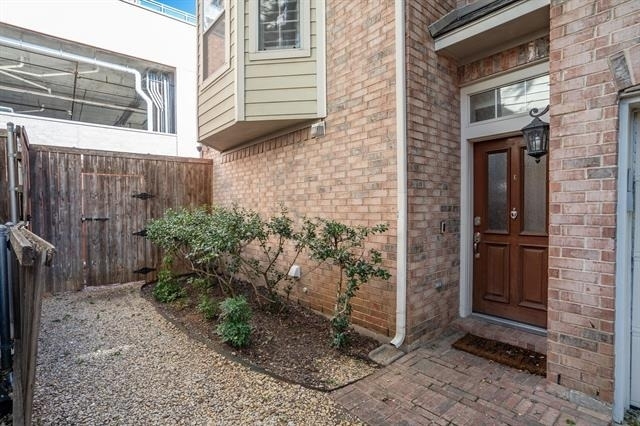 2704 Welborn Street - Photo 3