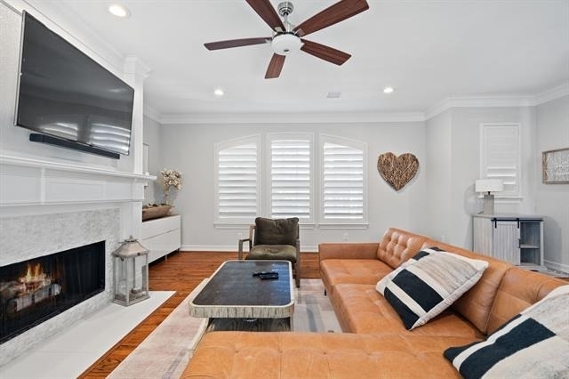 2704 Welborn Street - Photo 11