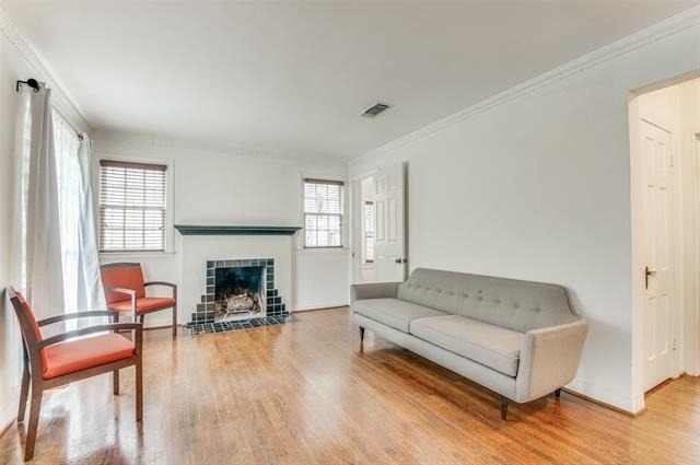 7015 Hammond Avenue - Photo 1