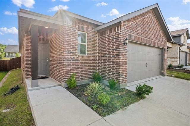 3211 Bedstraw Lane - Photo 4