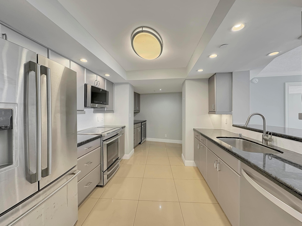 3000 N Ocean Drive - Photo 3