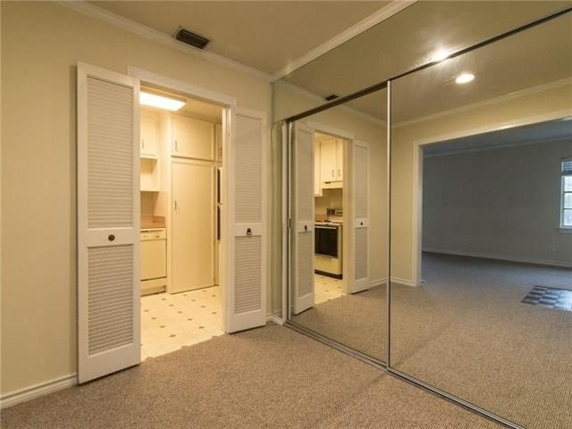 4311 Cole Avenue - Photo 7