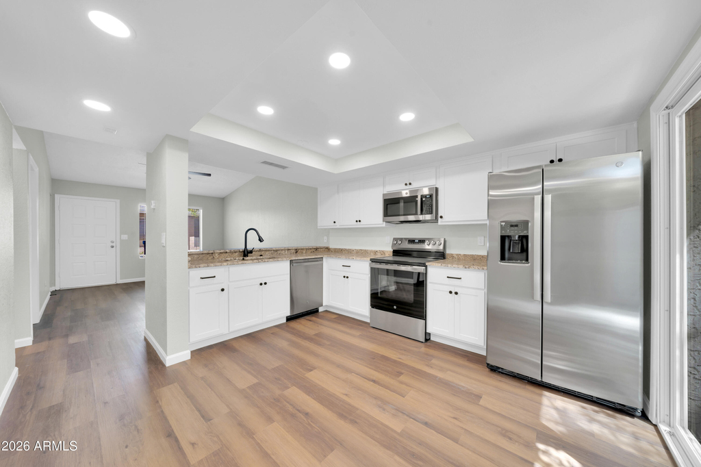 2845 E Tracy Lane - Photo 7