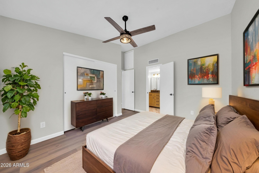 2845 E Tracy Lane - Photo 9
