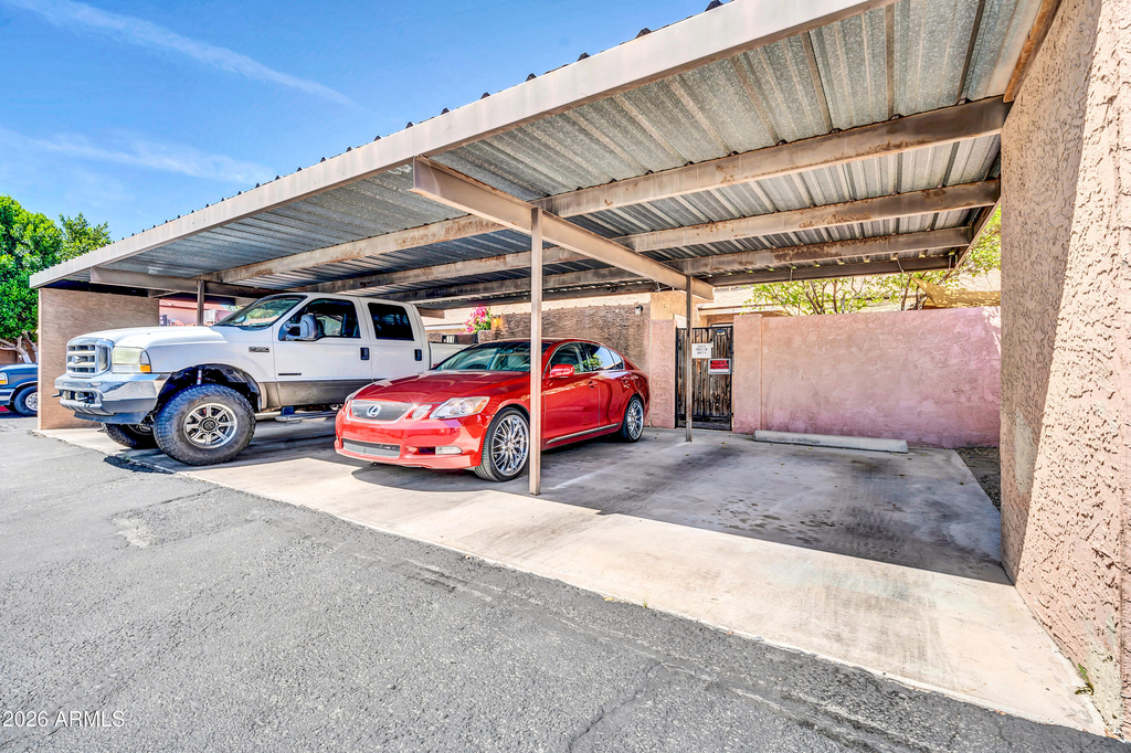 2845 E Tracy Lane - Photo 16