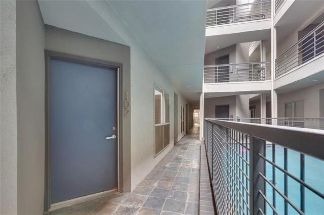 4104 N Hall Street - Photo 4
