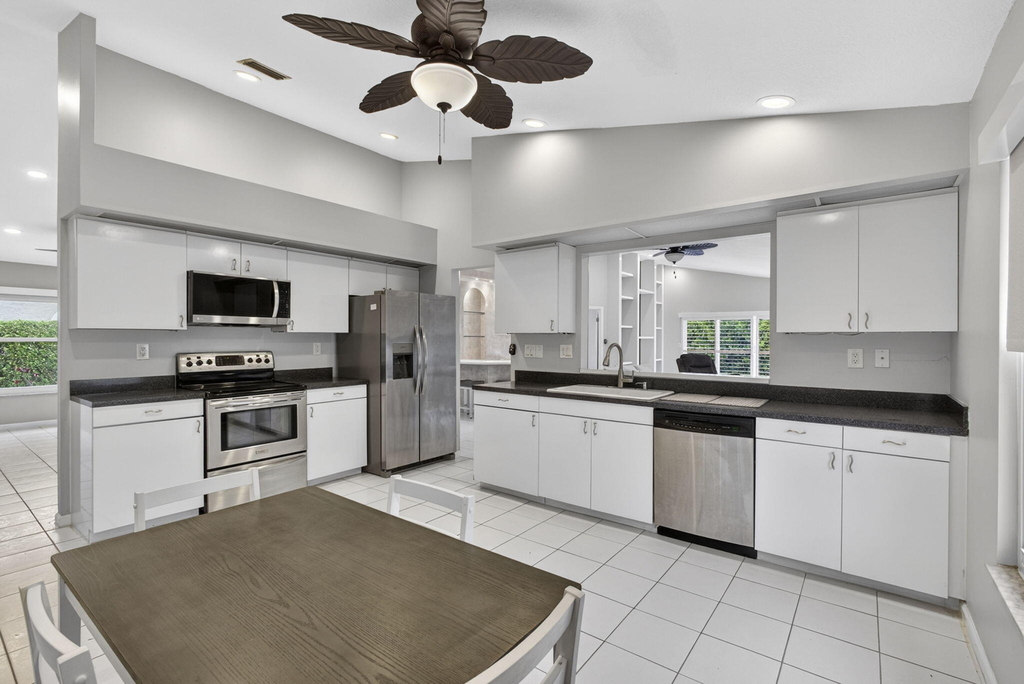 6064 Beaconwood Road - Photo 14