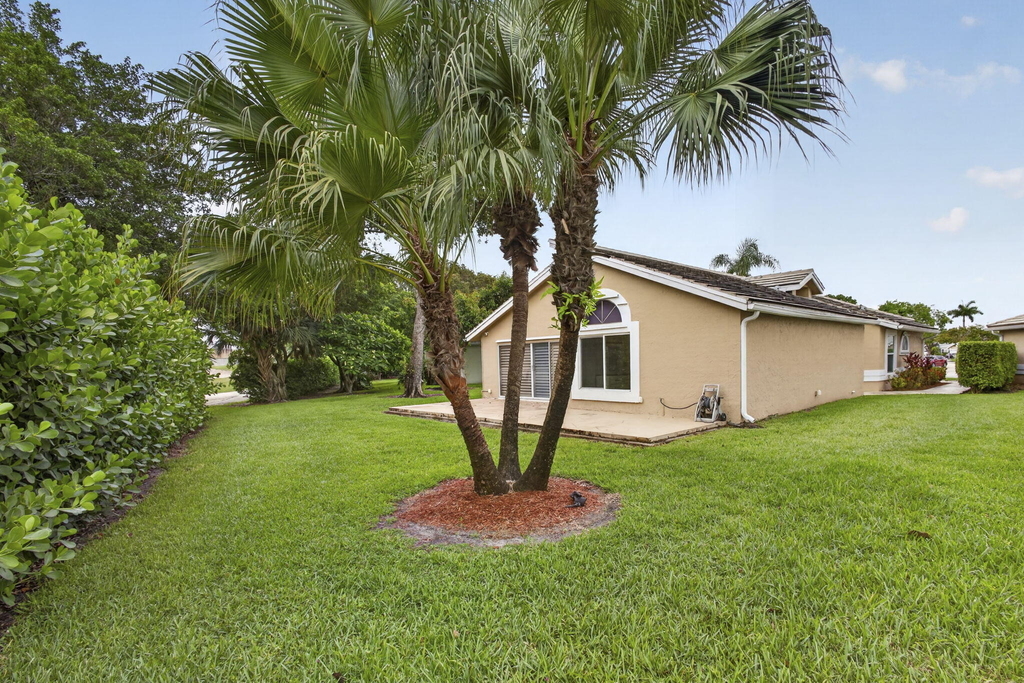 6064 Beaconwood Road - Photo 2