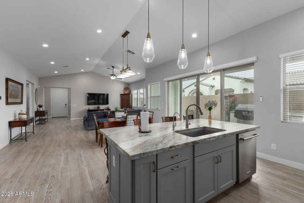 11531 N Jerome Street - Photo 9