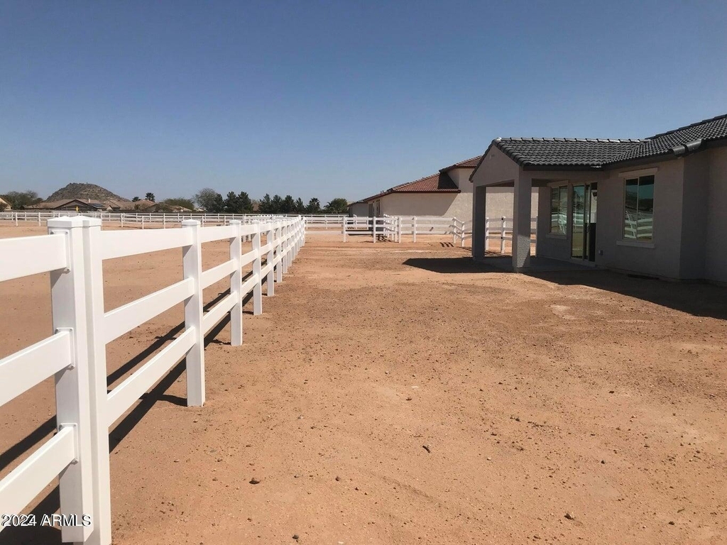 10512 W Appaloosa Trail - Photo 22