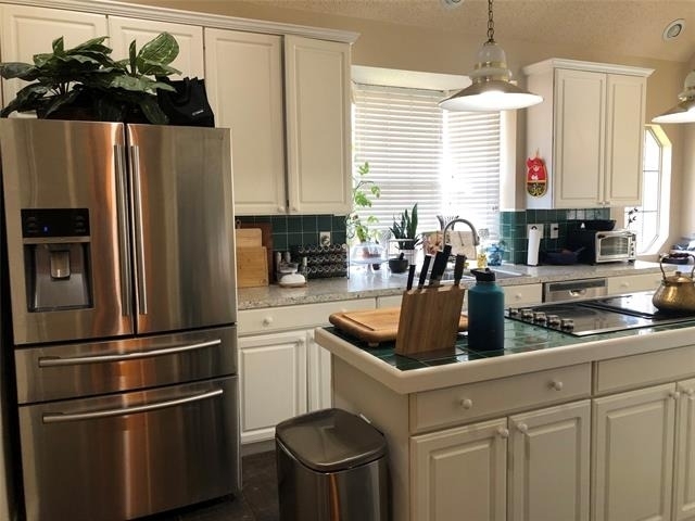 2685 Hillside Drive - Photo 5