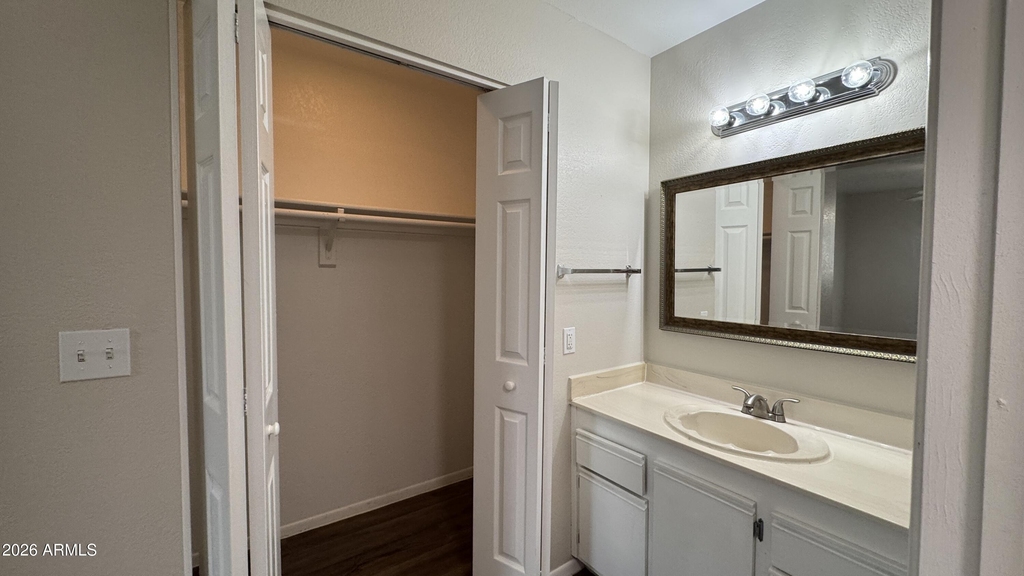 1340 N Recker Road - Photo 7