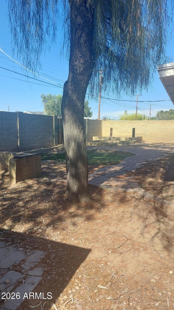 2448 W Freeway Lane - Photo 24