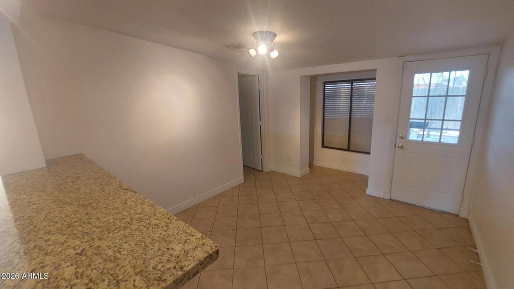 2448 W Freeway Lane - Photo 11