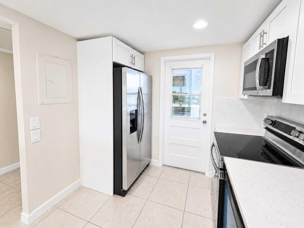 2681 S Course Drive - Photo 2
