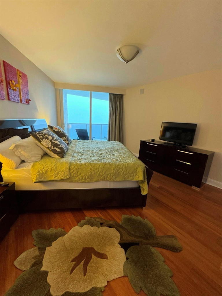 19111 Collins Avenue - Photo 22