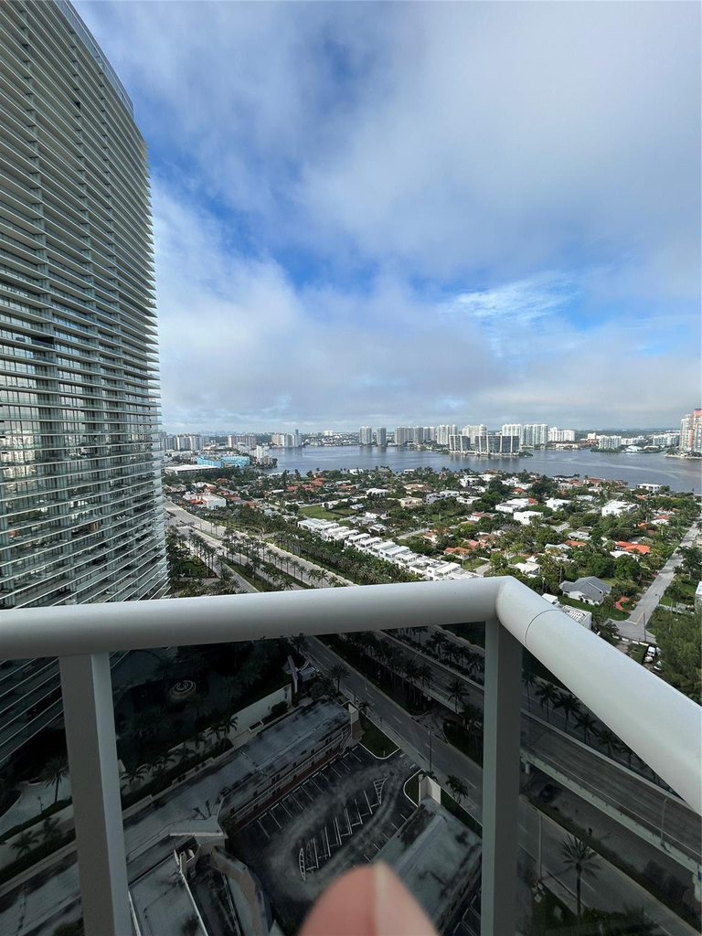 19111 Collins Avenue - Photo 2