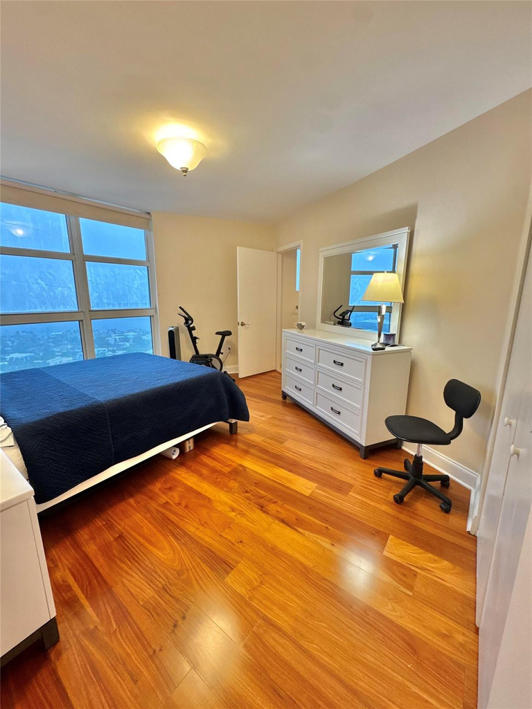 19111 Collins Avenue - Photo 26