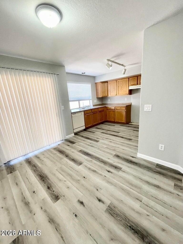 16200 W Moreland Street - Photo 5