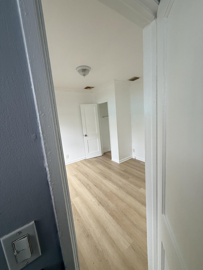 220 Walton Boulevard - Photo 15