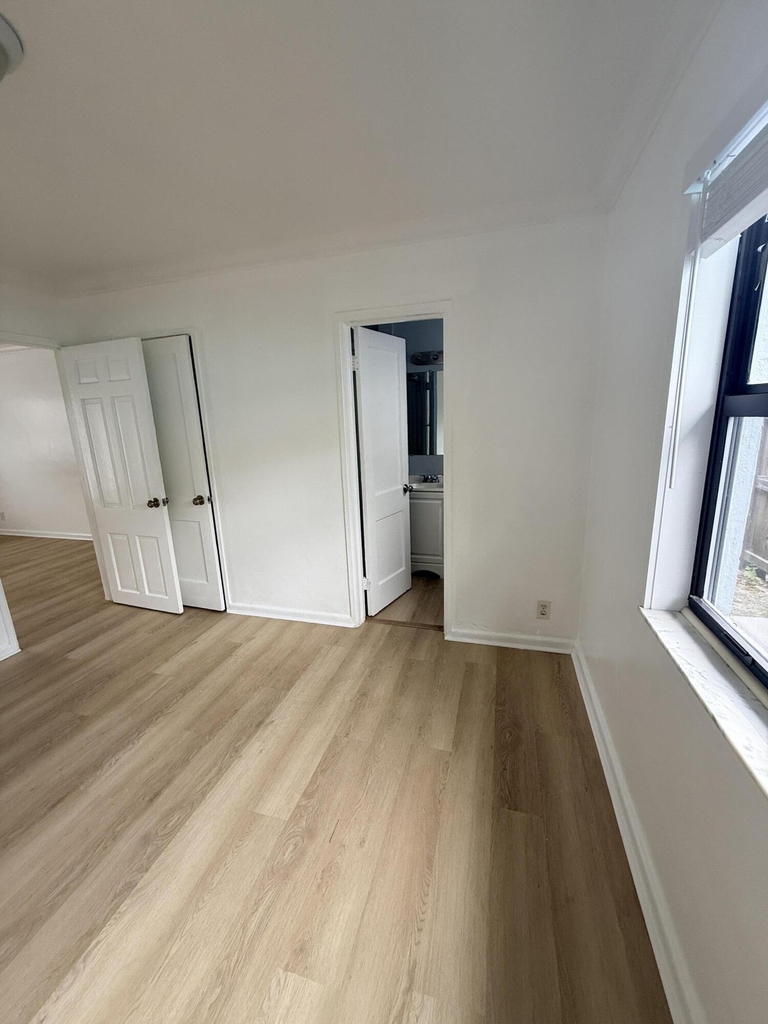 220 Walton Boulevard - Photo 11